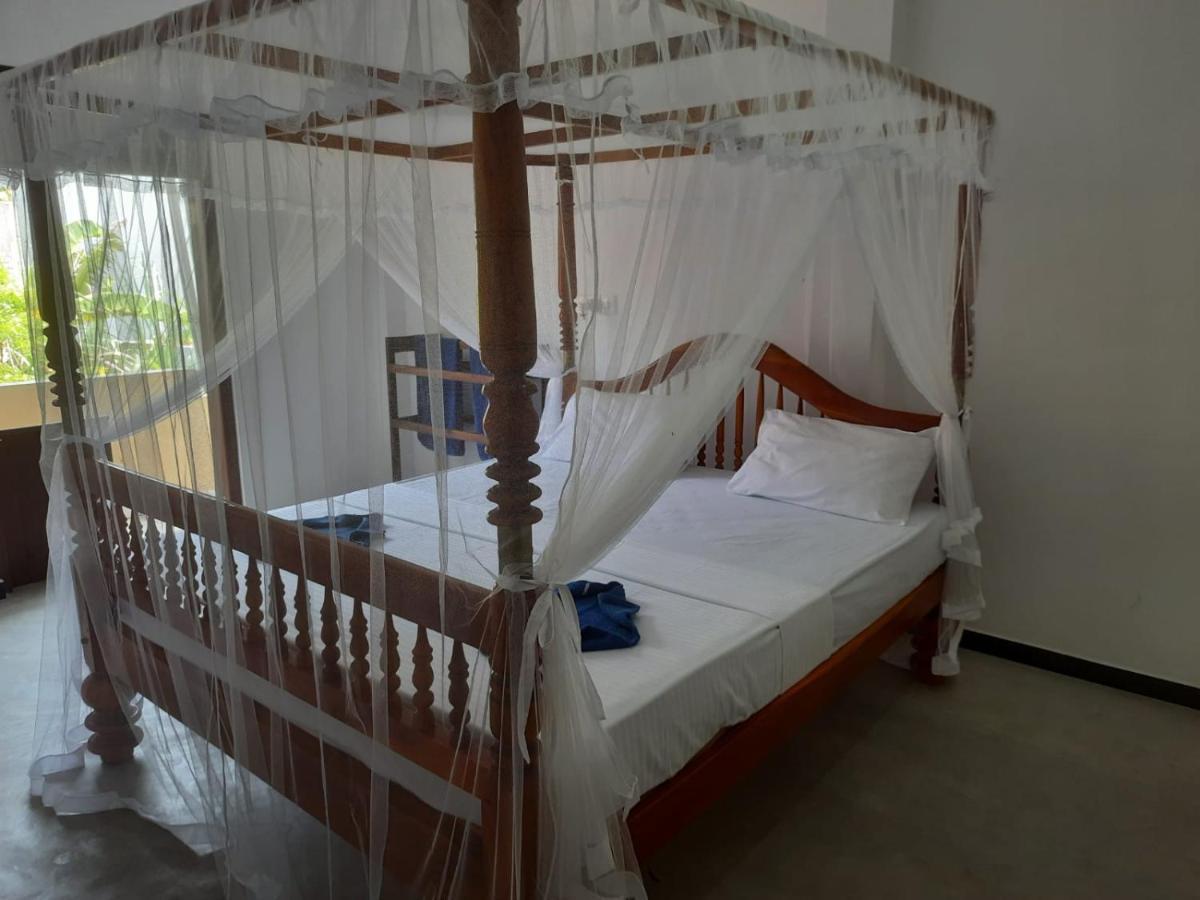Bluefin Place To Stay Unawatuna Buitenkant foto