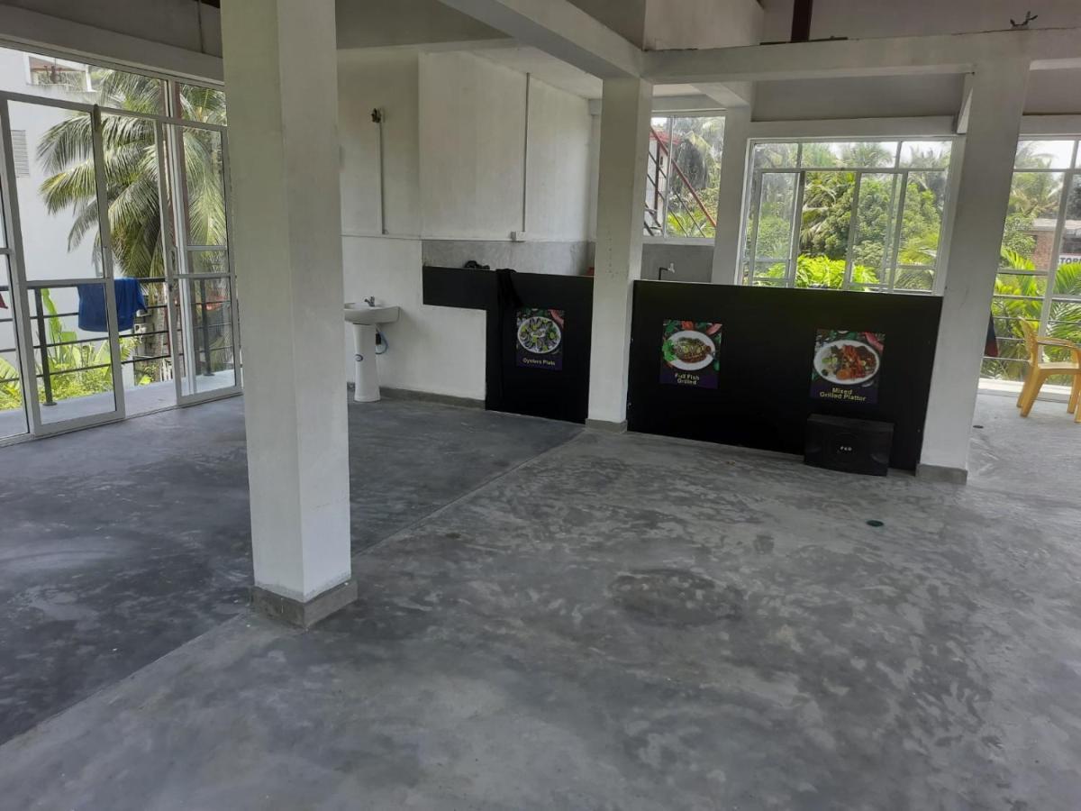 Bluefin Place To Stay Unawatuna Buitenkant foto