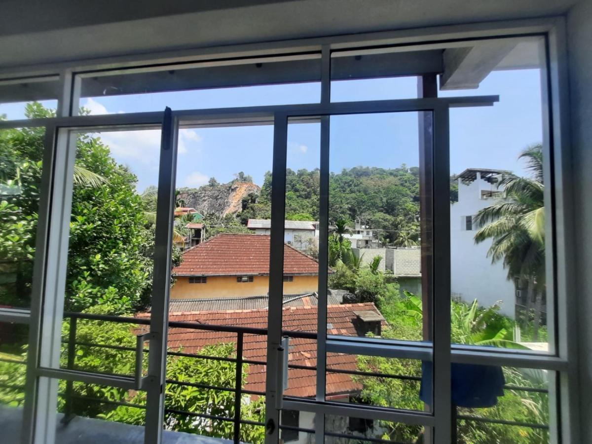 Bluefin Place To Stay Unawatuna Buitenkant foto